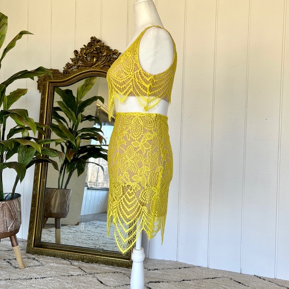 Luxxel Yellow Lace Set - Picture 4 of 5